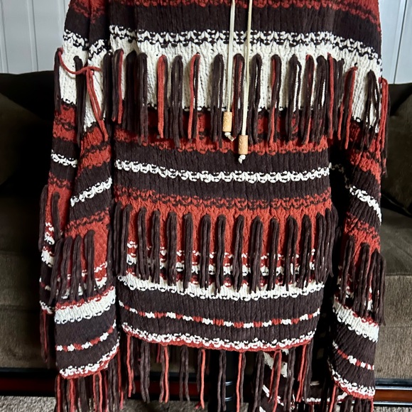 Vintage • Southwestern• Alpaca Fabric • Brown/Beige • One Size • Fringe • Poncho - Picture 2 of 14